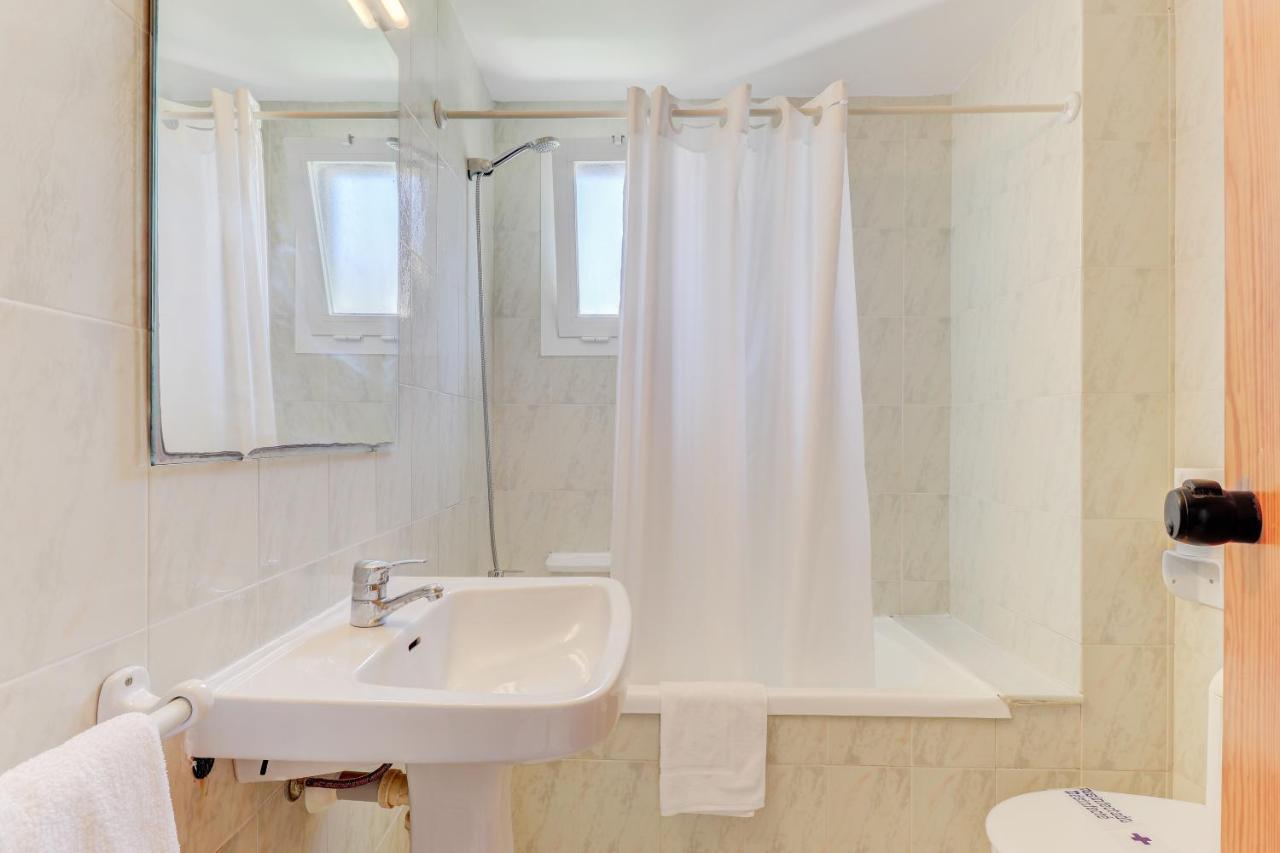 Apartamentos Llevant ポルト・ダ・ポリェンサ エクステリア 写真