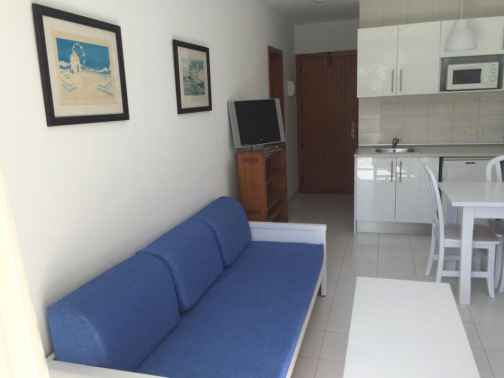 Apartamentos Llevant ポルト・ダ・ポリェンサ エクステリア 写真